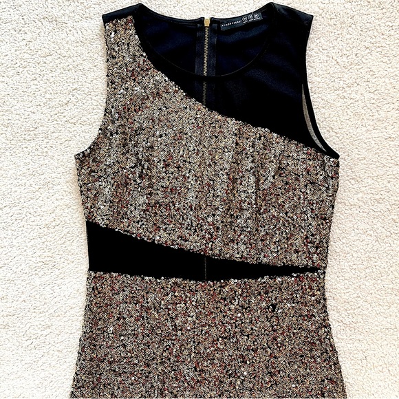 ATMOSPHERE SEQUINS MASH DETAILED DRESS - Picture 2 of 8